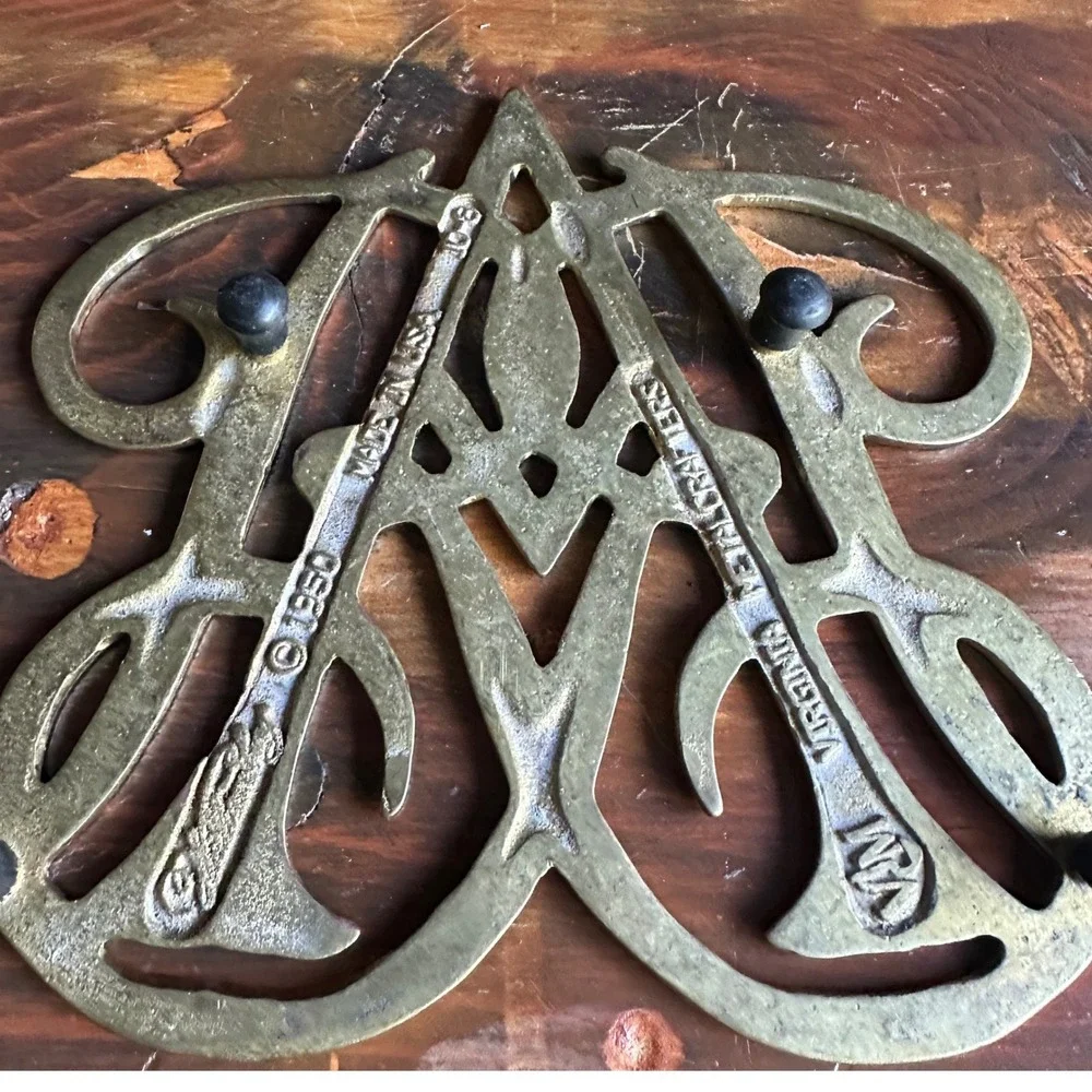 Virginia Metalcrafters Trivet Brass Colonial Williamsburg Cypher 1950 CW10-8